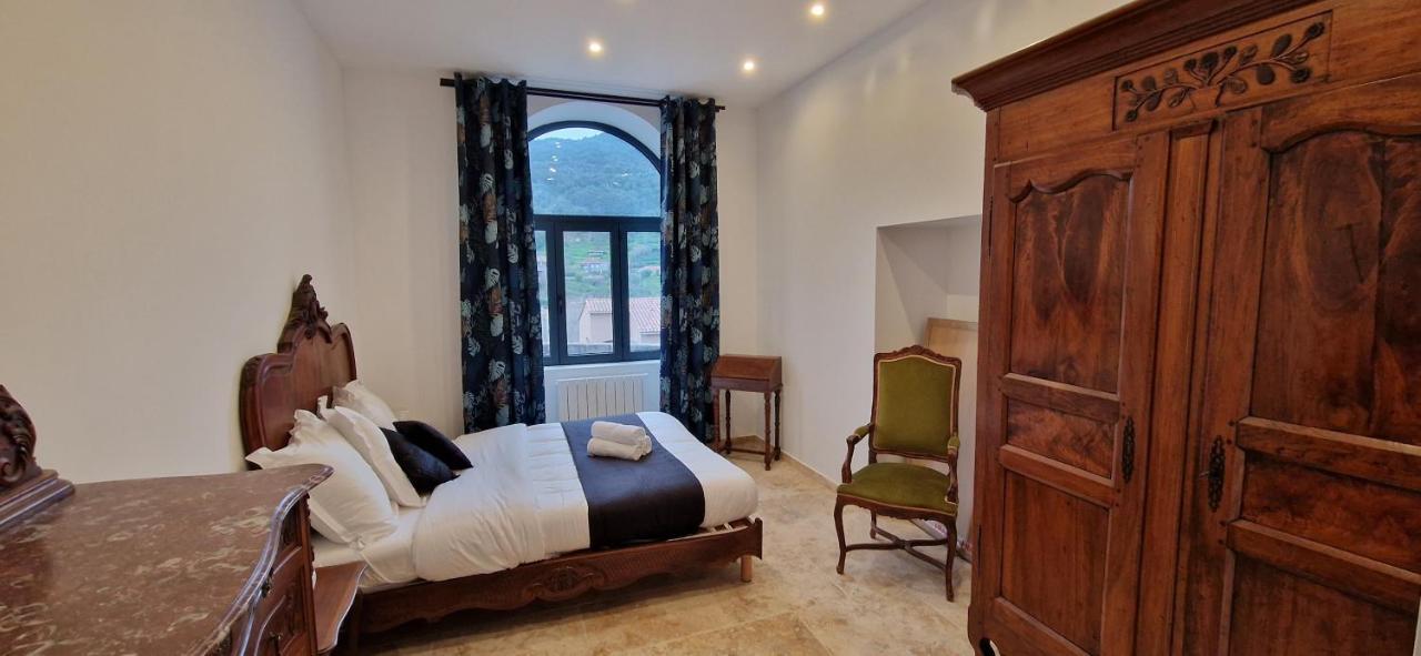 Bel & Ancien Appartement T3 Renove Dans Sartene Luaran gambar