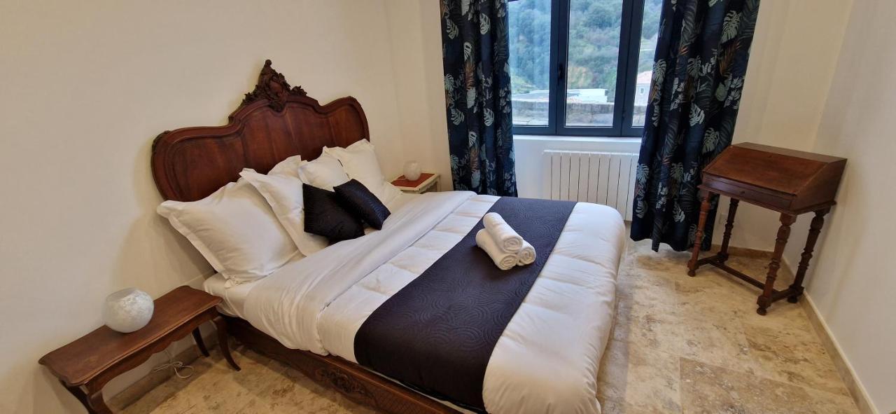 Bel & Ancien Appartement T3 Renove Dans Sartene Luaran gambar