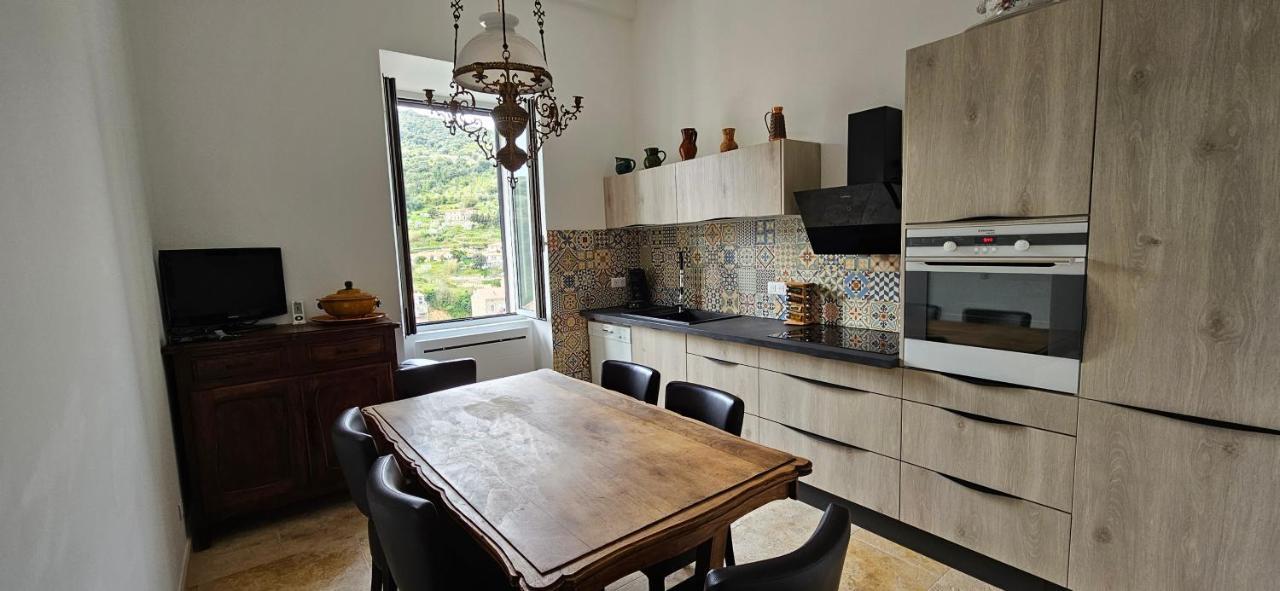 Bel & Ancien Appartement T3 Renove Dans Sartene Luaran gambar