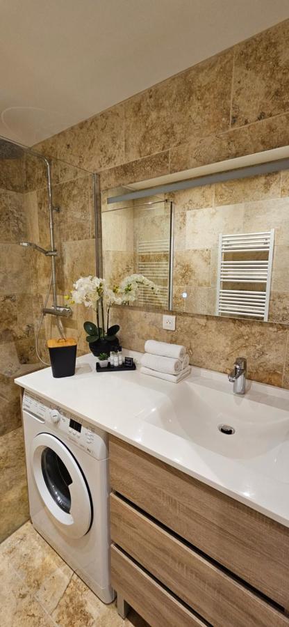 Bel & Ancien Appartement T3 Renove Dans Sartene Luaran gambar